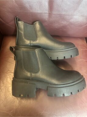 H&M Black Chunky Lug Chelsea Booties